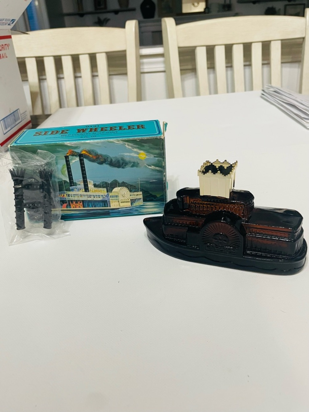 NWT AVON Vintage 1970s Side Wheeler Steamboat Decanter After Shave